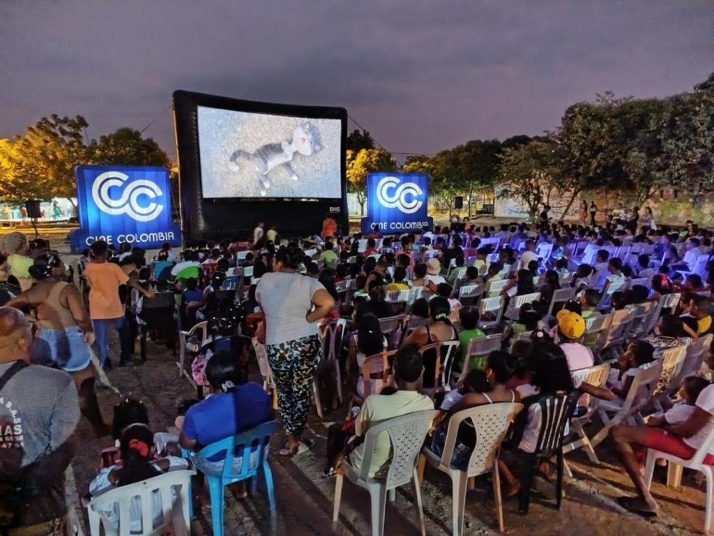 Cine en los barrios
